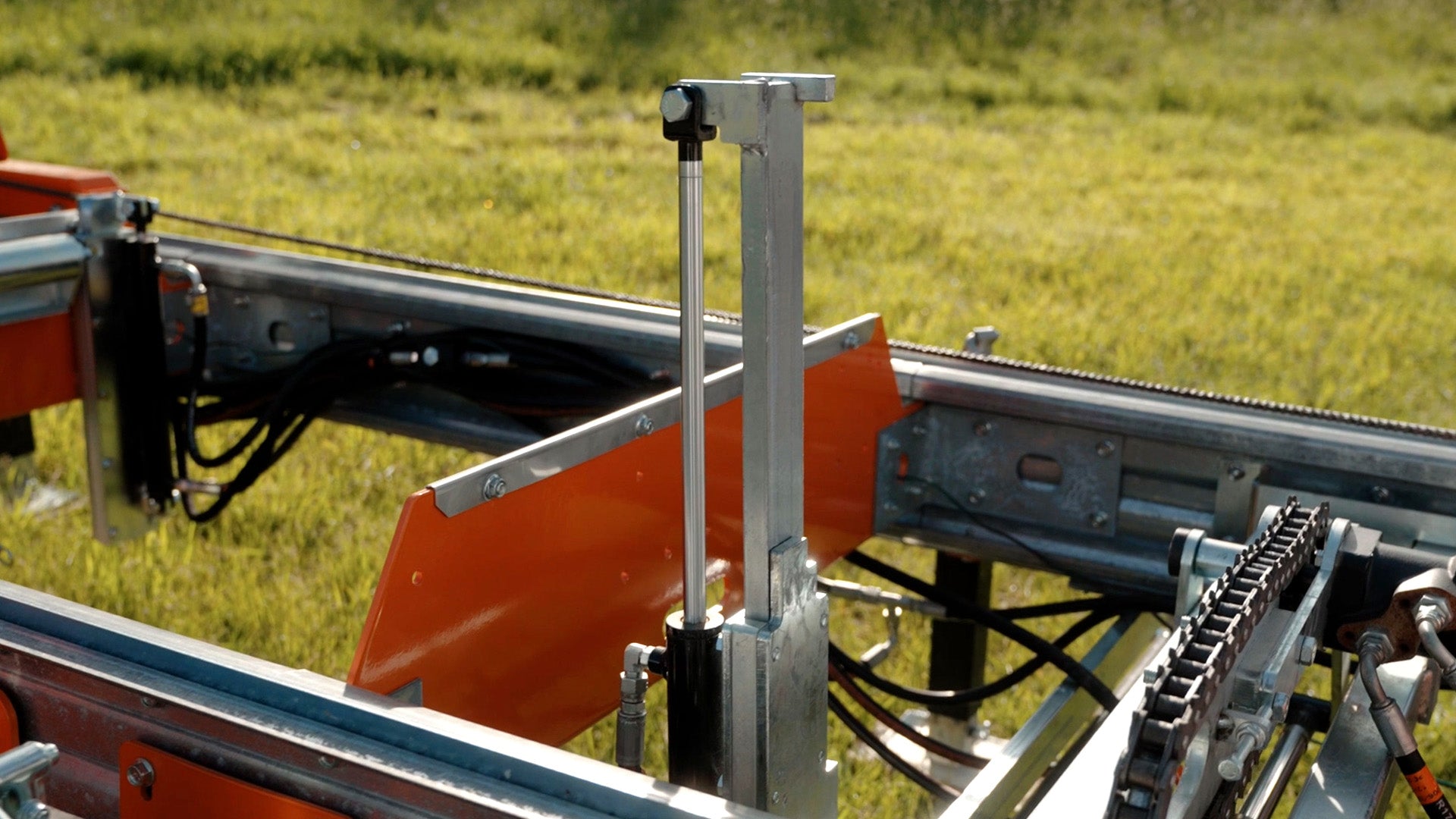 Hydraulic Log Clamping System