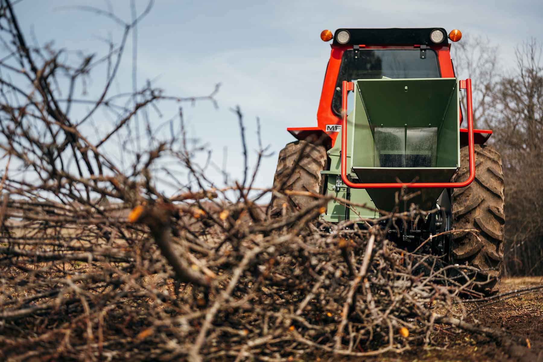 ForestLine DH8 8" PTO Wood Chipper with Dual Hydraulic In-feed