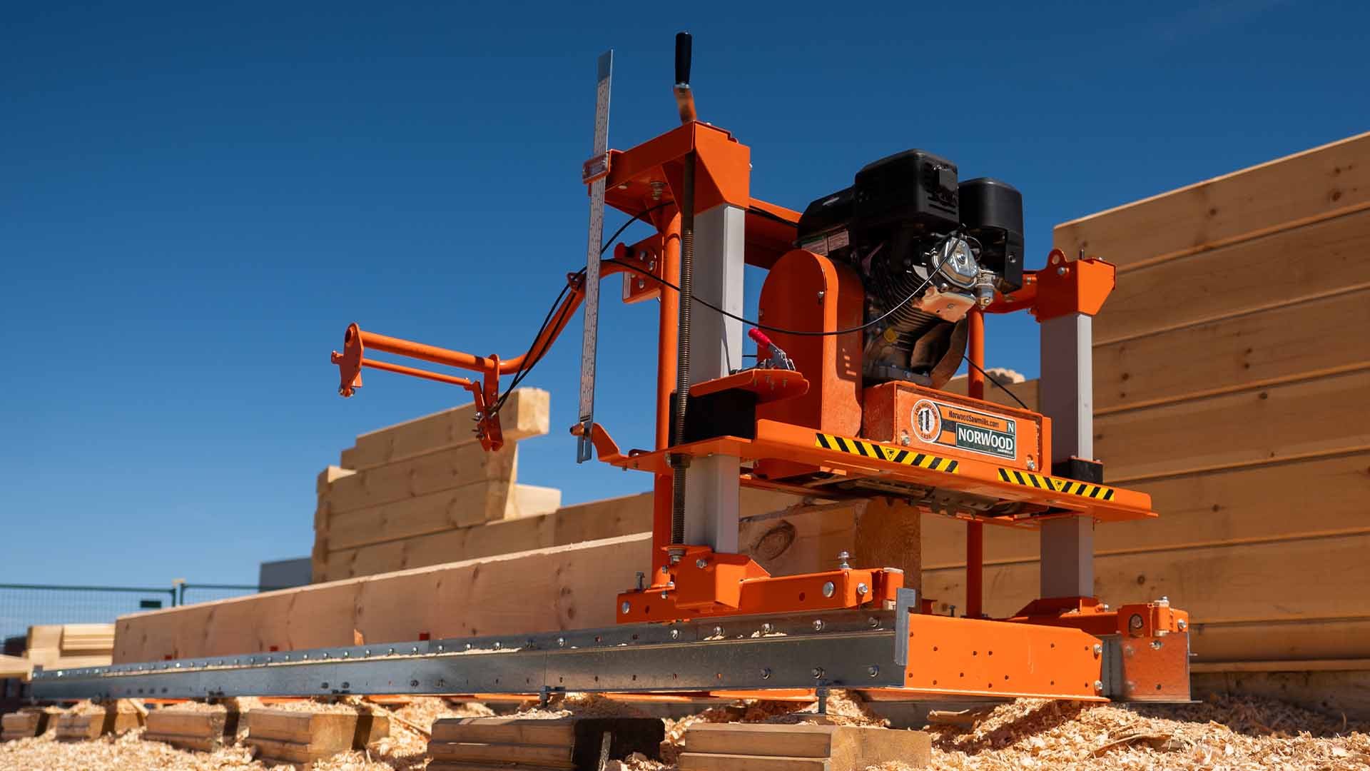 Machine à façonner les grumes LX26