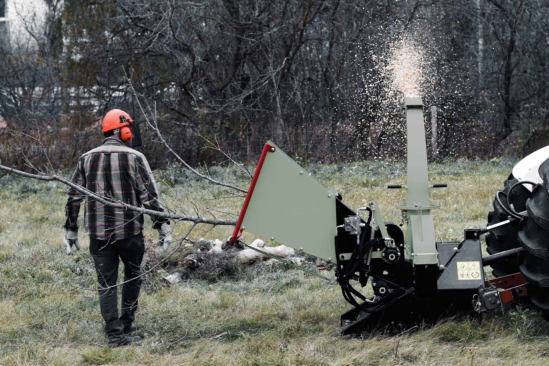 Débroyeur de bois Forestline DH8 PTO 8" avec double alimentation hydraulique