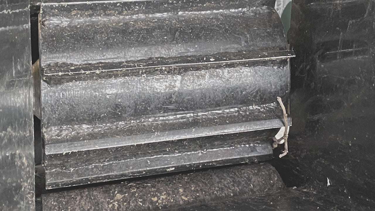 Vidéo de chargement : Les moteurs hydrauliques doubles d’alimentation vous donnent plus de contrôle | Caractéristiques